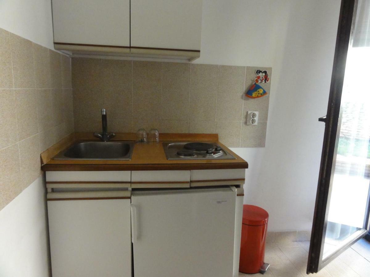 Nice And Cozy Apartment Ferry In Медулин Экстерьер фото