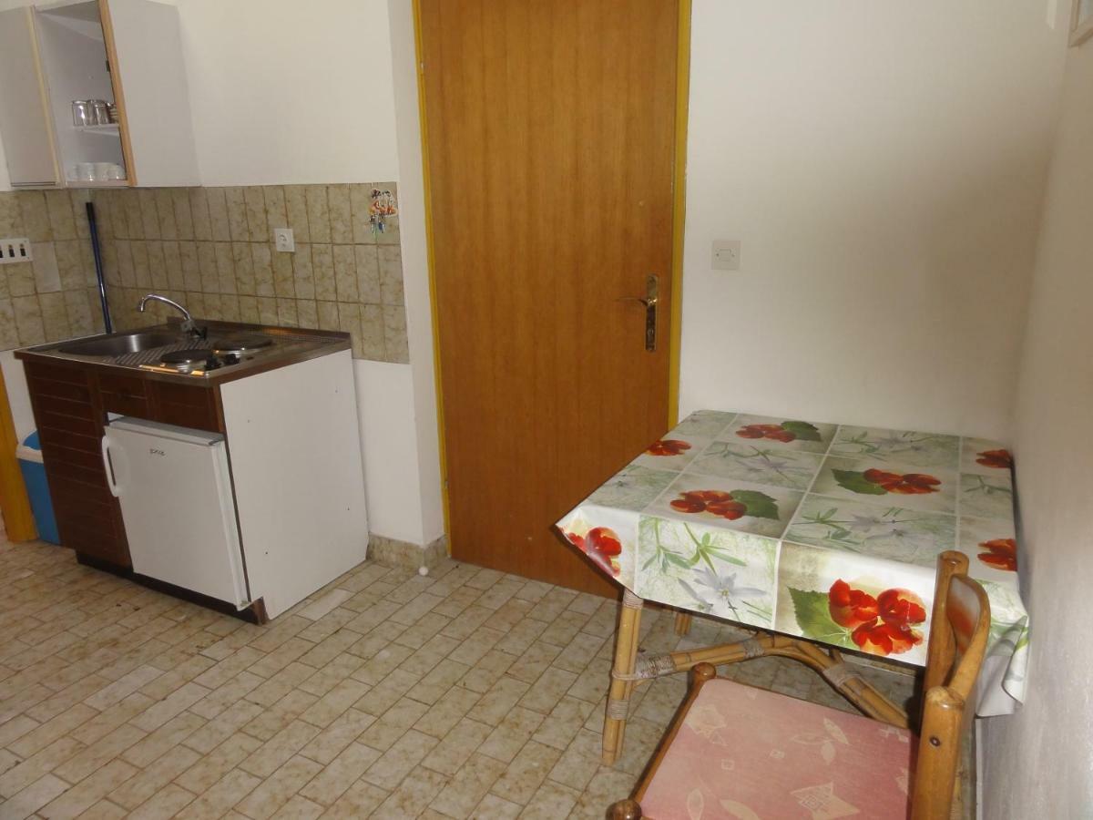 Nice And Cozy Apartment Ferry In Медулин Экстерьер фото