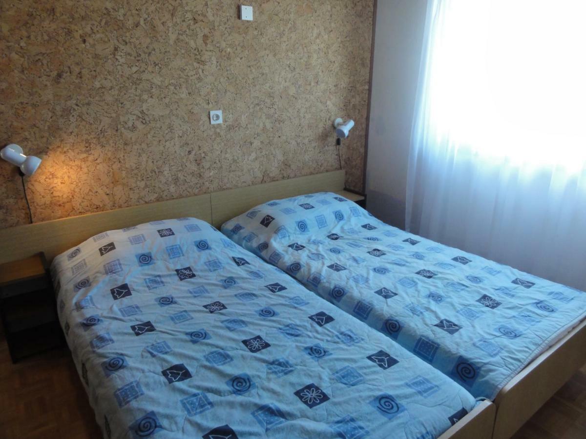 Nice And Cozy Apartment Ferry In Медулин Экстерьер фото