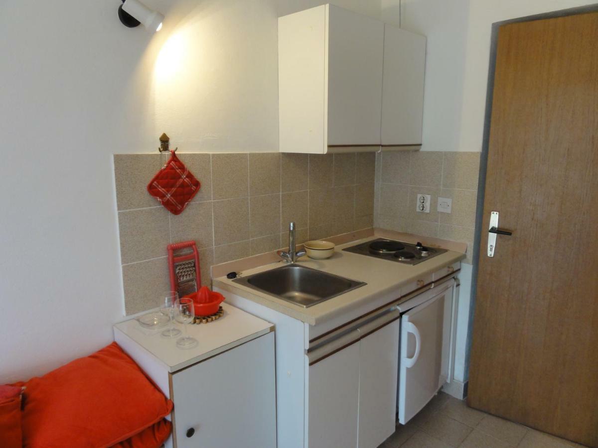 Nice And Cozy Apartment Ferry In Медулин Экстерьер фото
