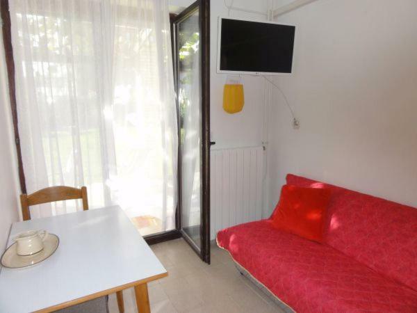 Nice And Cozy Apartment Ferry In Медулин Экстерьер фото