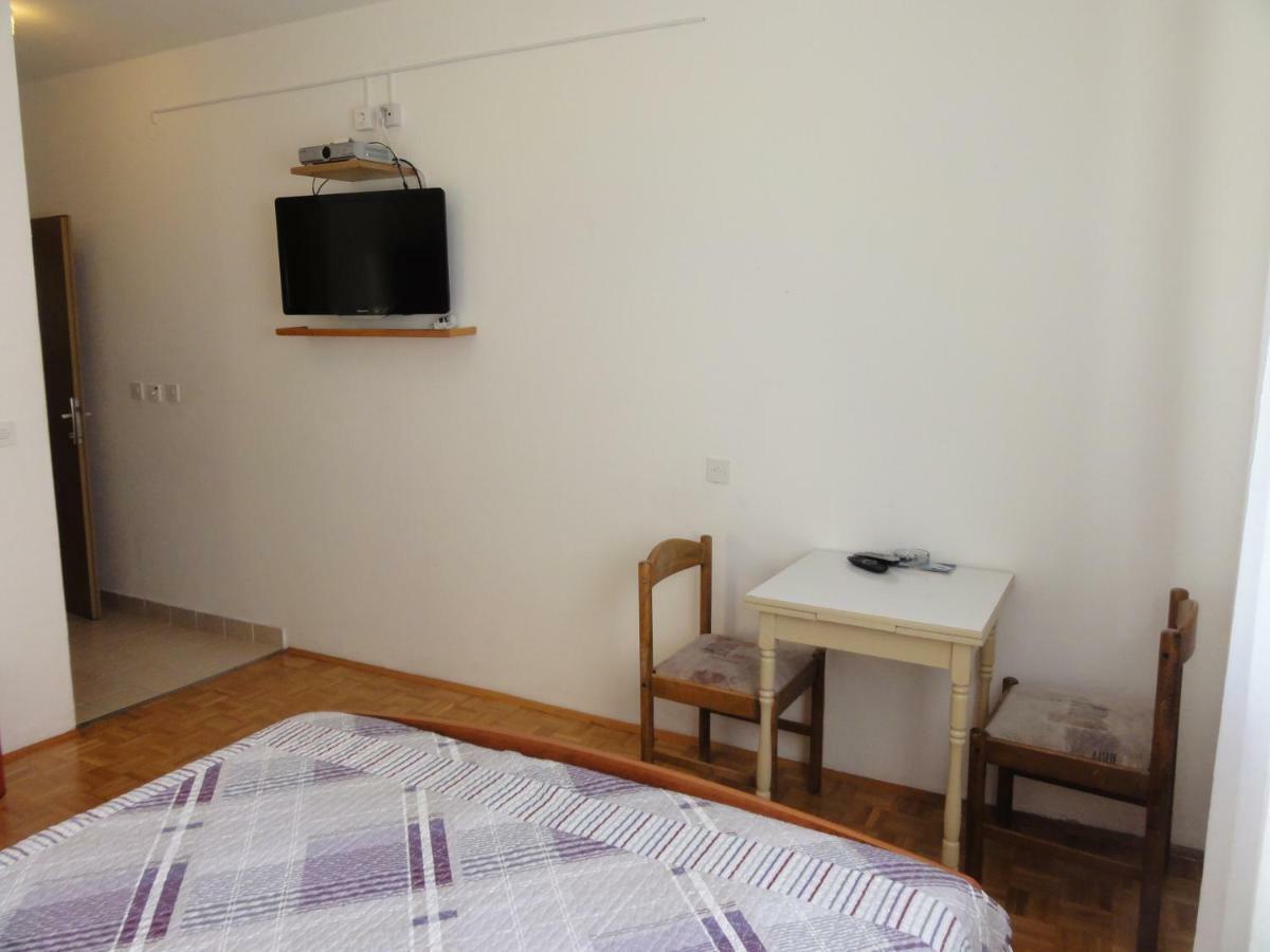 Nice And Cozy Apartment Ferry In Медулин Экстерьер фото