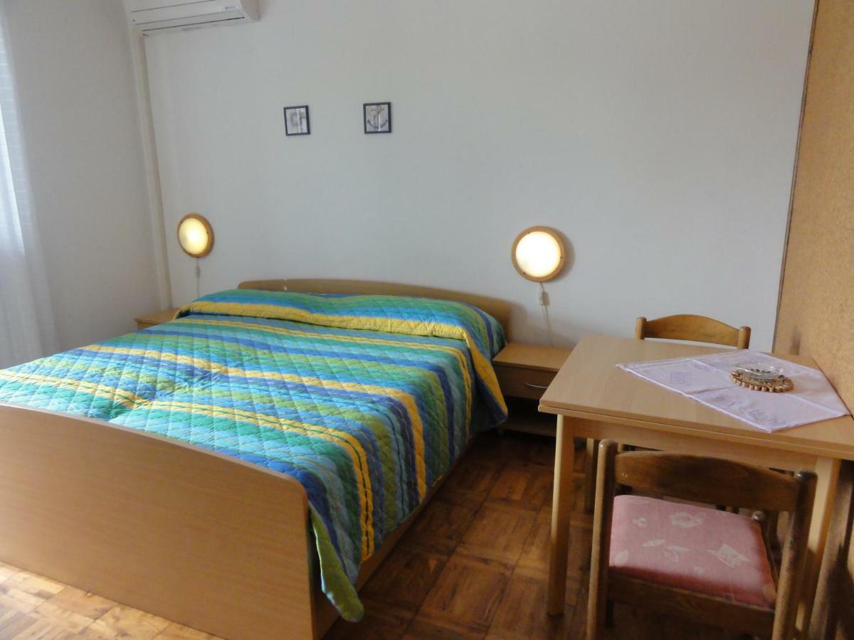 Nice And Cozy Apartment Ferry In Медулин Экстерьер фото